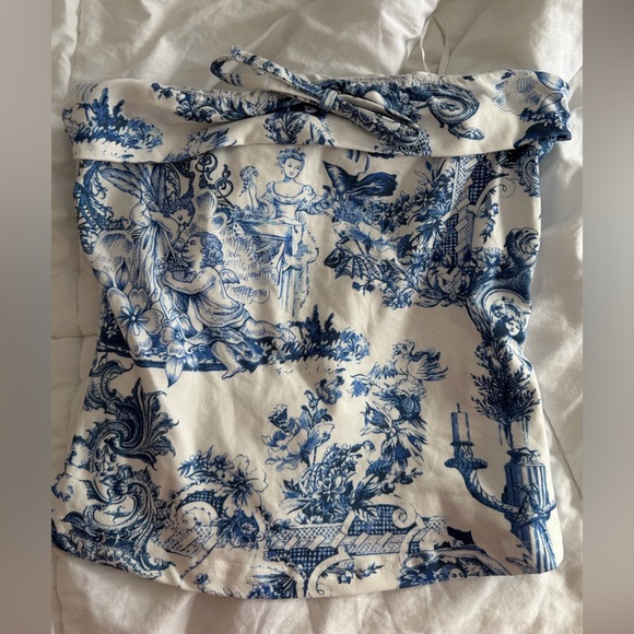 SHEIN Tops - Blue and White Toile Print Tube Top